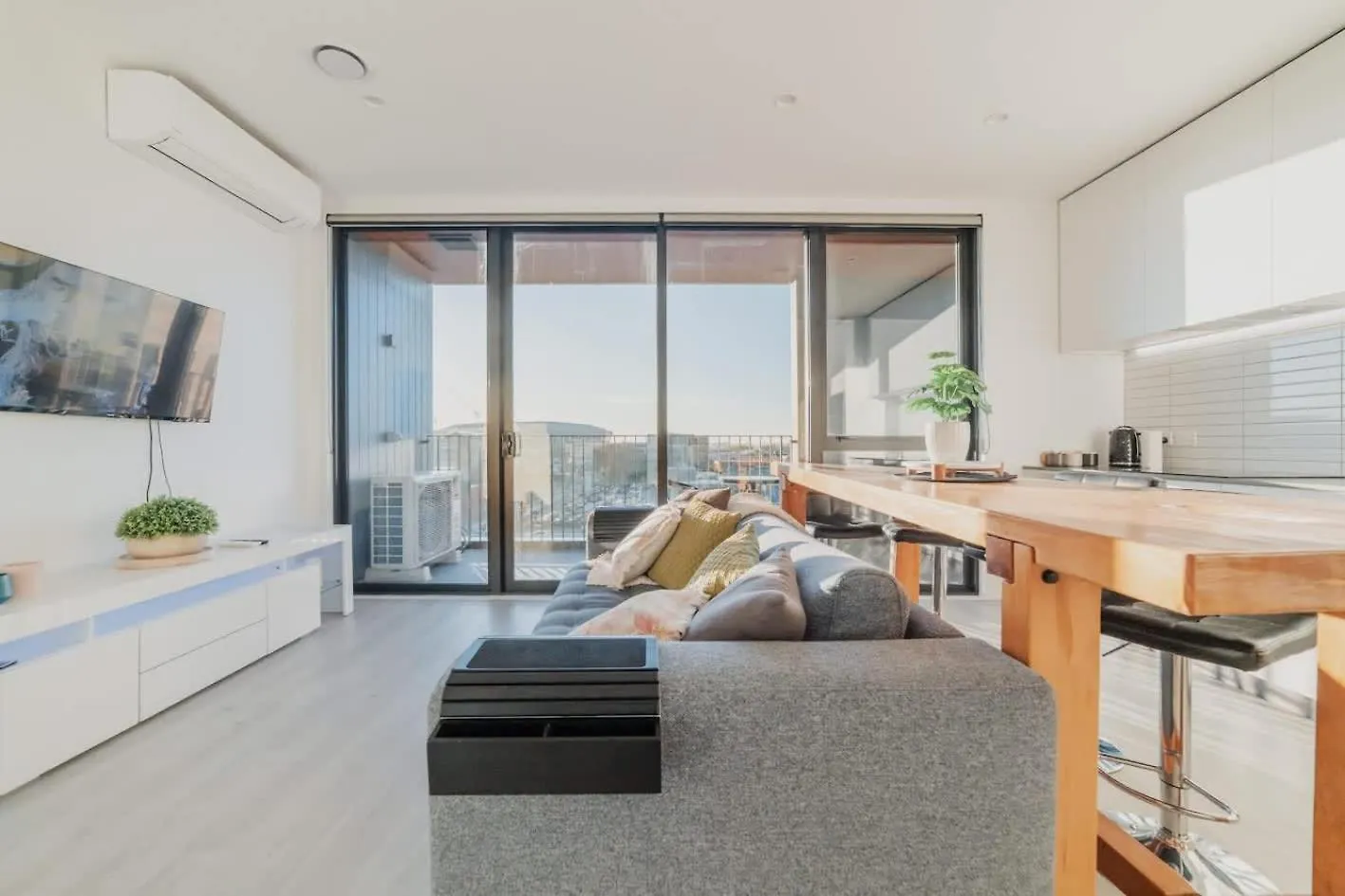 Tuam St Stay - 1Br With Balcony Bath Christchurch
