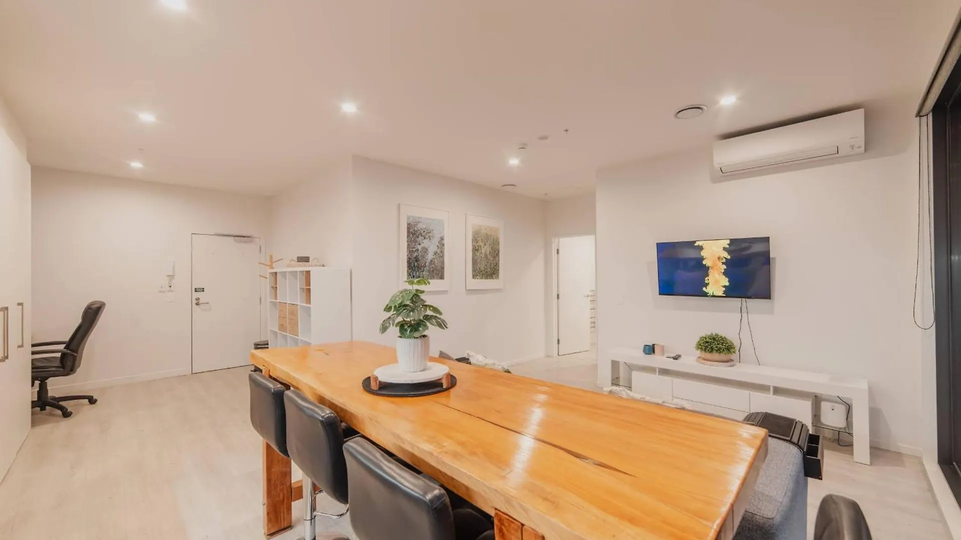 Apartment Tuam St Stay - 1Br With Balcony Bath Christchurch New Zealand