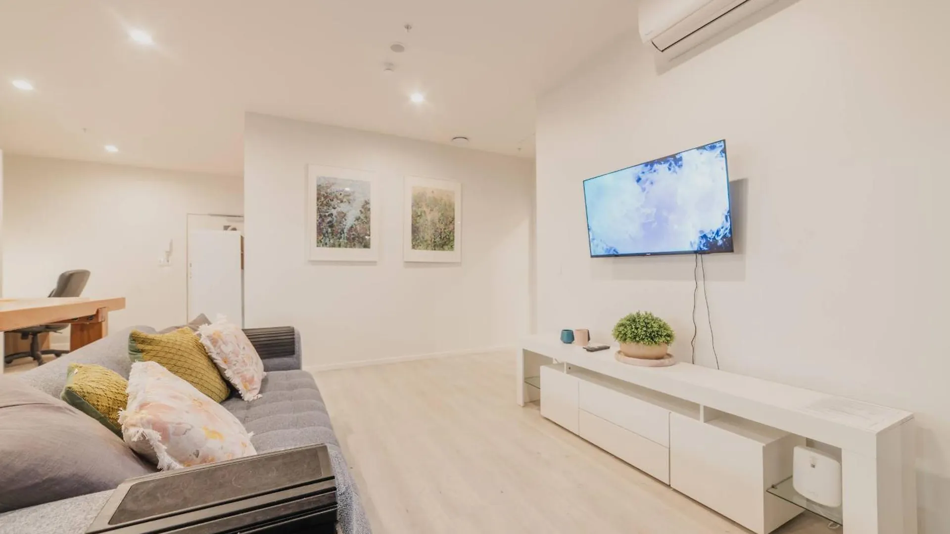 Tuam St Stay - 1Br With Balcony Bath Christchurch 0*,