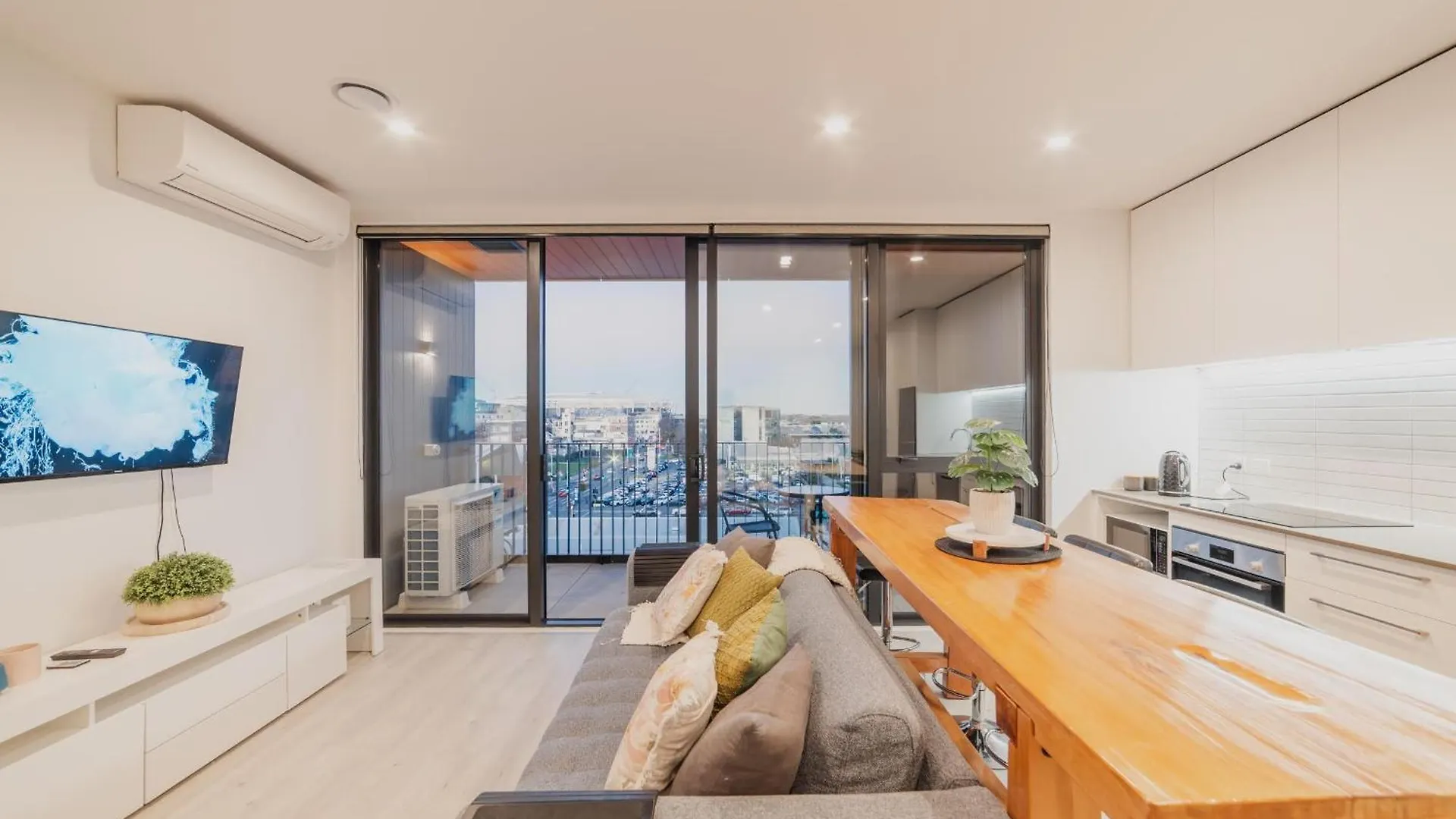 Tuam St Stay - 1Br With Balcony Bath Christchurch 0*,